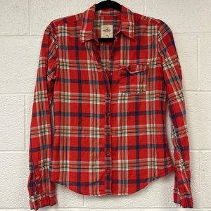 BOGO 🆓 HOLLISTER red plaid button down Medium